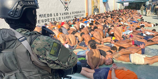 Hapishane isyanı: 18 ölü, 11 yaralı