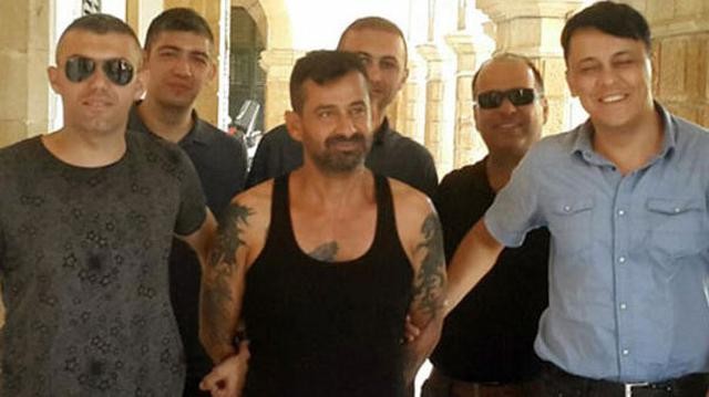 Hapiste zannediliyordu, meğer dışardaymış!