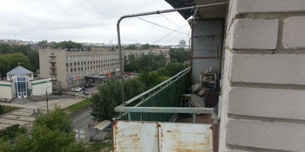 Harabeye dönmüş balkonun son haline şaşıracaksınız!