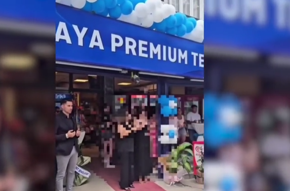 Harama dua olur mu? Bu görüntüler vicdanları yaraladı! Tekel bayisinde dua tartışması