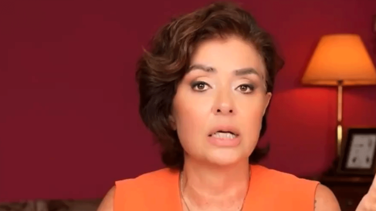 Haramın ve ahlaksızlığın "özgürlüğünü" istiyorlar! CHP yandaşı Özlem Gürses'ten Diyanet'in hutbesine skandal sözler