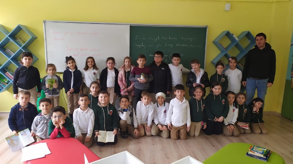 Harçlıklarından biriktirdikleri parayla İdlib’e yardım gönderdiler 