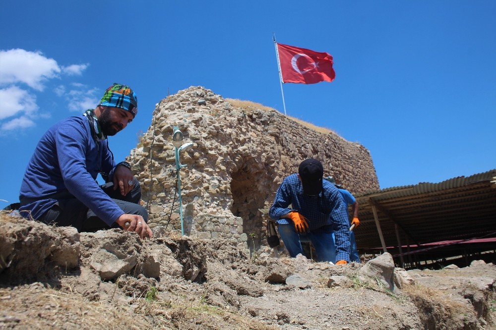 Harput Kalesi’nde yeni dönem kazıları başladı 