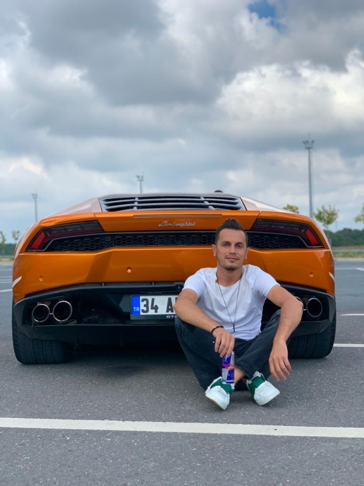 Harun Taştan: "Yeni projelerle karşınızda olacağım" 