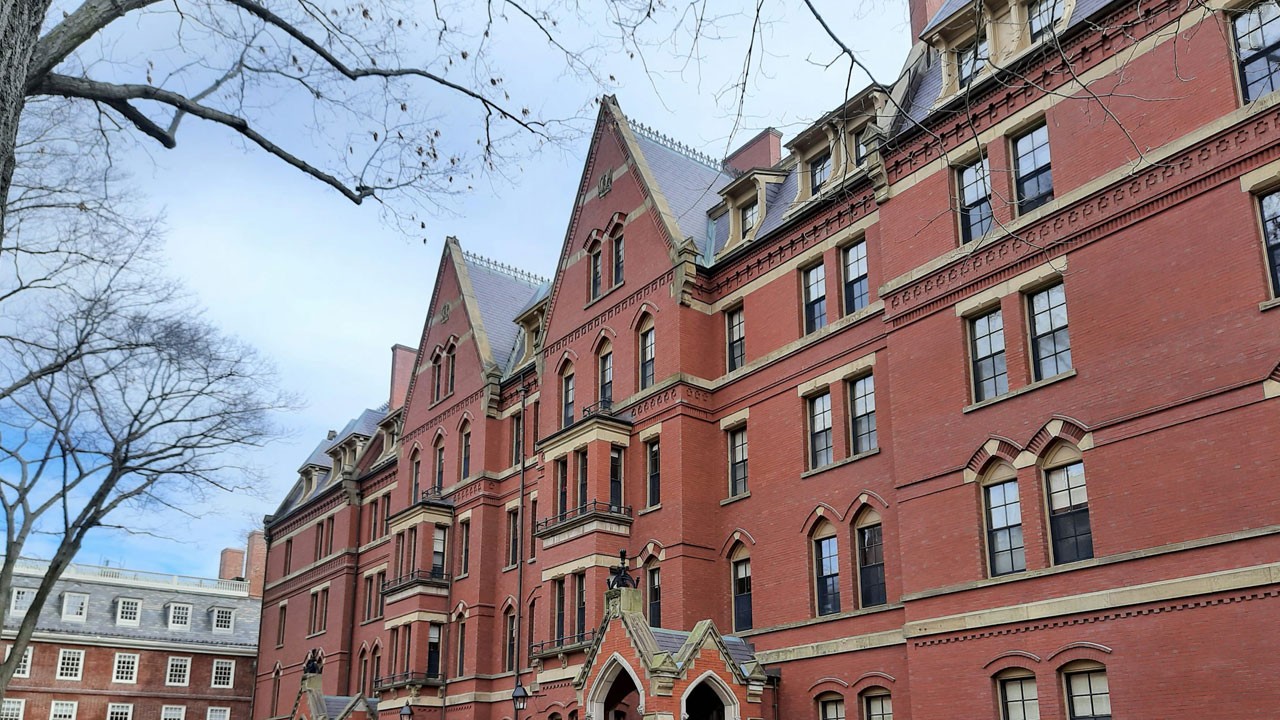 Harvard Üniversitesi'nden Trump yönetimine dava!