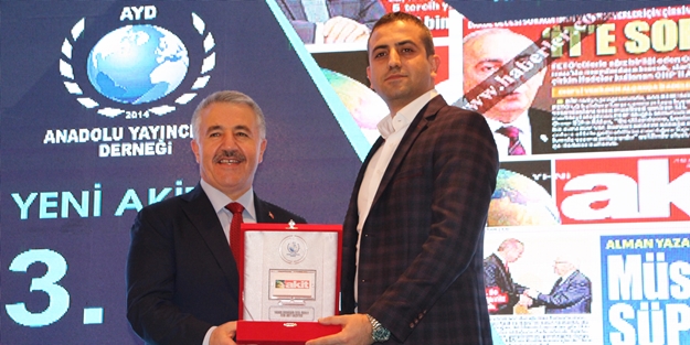 Hasan Karakaya Özel Ödülü Yeni Akit’e