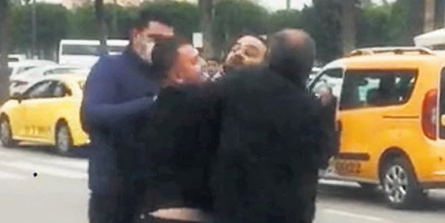 Hasan Şaş havalimanında kavga etti! 