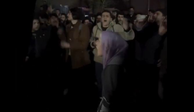 Haseke’den Yüreği Yanık Annenin Haykırışı: ‘Katil Mazlum Abdi ile Görüşmeyin!’