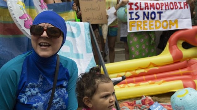 Haşema krizi Fransa'yı böldü