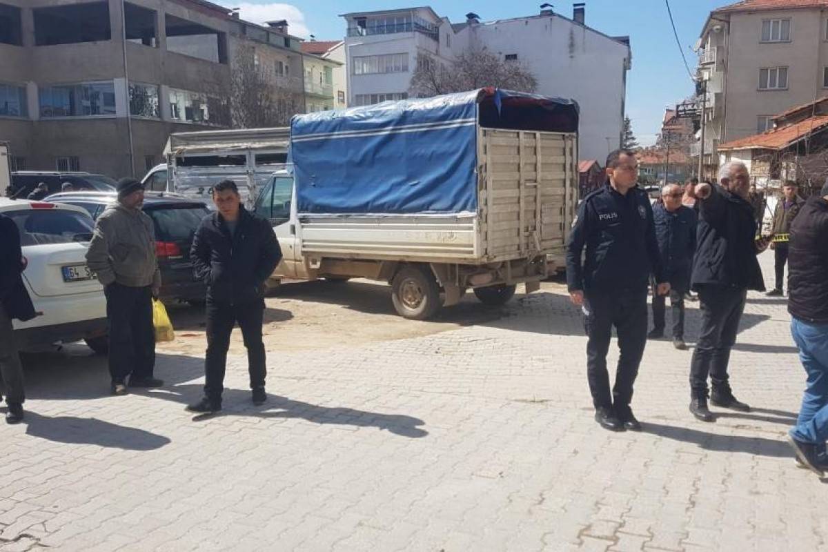 Hasmını ilçenin merkezinde vurdu