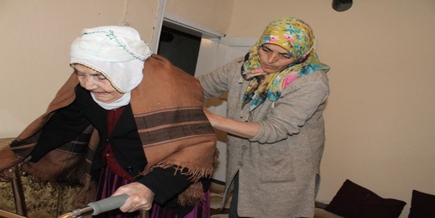 Hasta anne-babasına bakan evlada melekler "Maşaallah, Bârekallah" derler