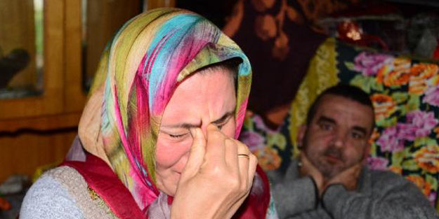 Hasta kocası ve ikizleri ile su sızdıran evde yaşıyor