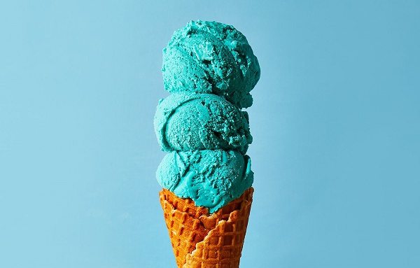 Hasta olmak istemiyorsanız böyle yapın! Siz dondurmayı nasıl yiyorsunuz?