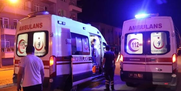 Hasta taşıyan ambulans kaza yaptı