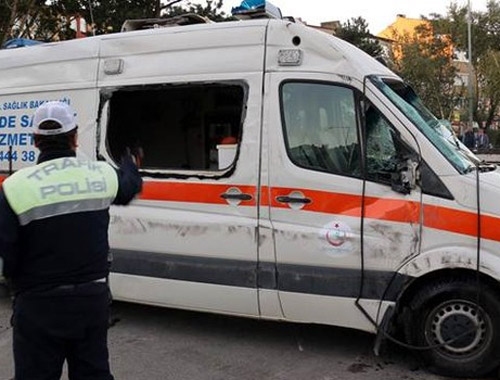 Hasta taşıyan ambulansa çarptı! Yaralılar var!