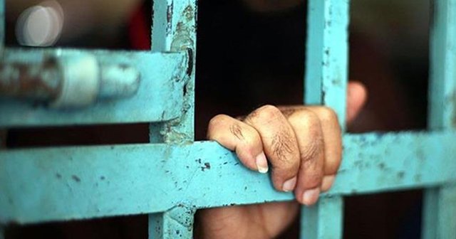 Hasta tutuklular açlık grevine başladı