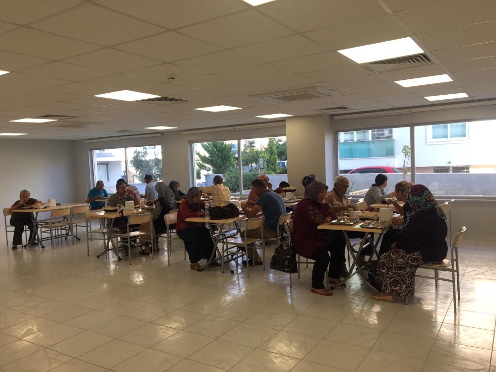 Hasta yakınlarına 5 yıldızlı otel konforunda konaklama hizmeti 