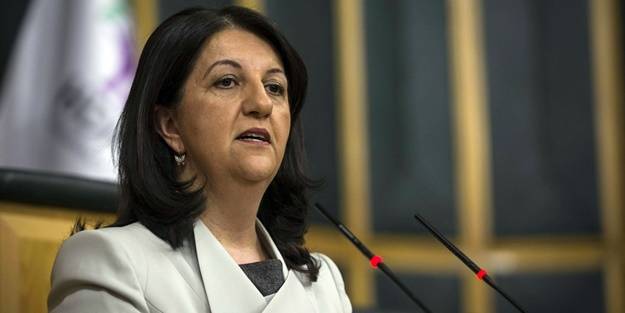 Hasta yatağında bile boş durmadı! HDP'li Pervin Buldan'dan Sezen Aksu güzellemesi