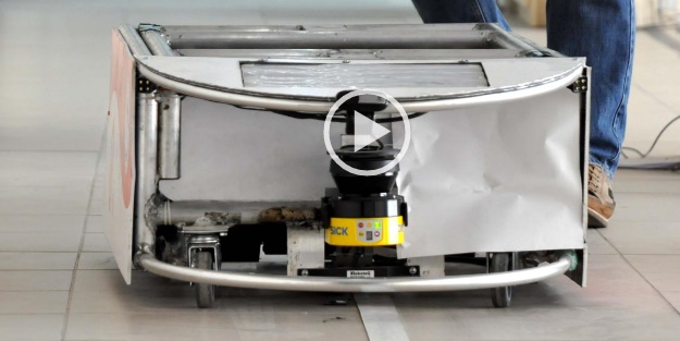 Hasta yemeklerini robotlar taşıyacak