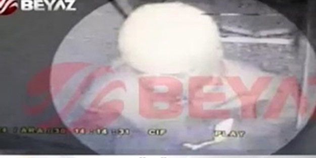 Hastahane asansöründe skandal görüntü