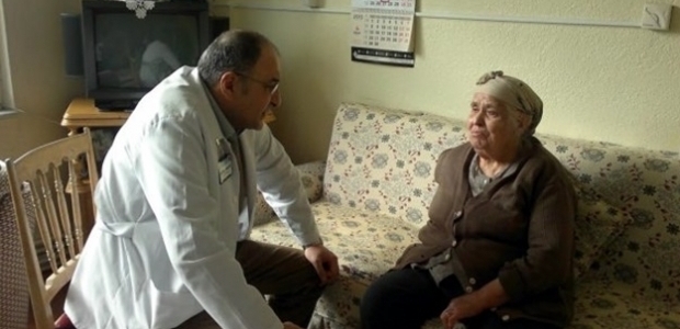 Hastalara evde diş tedavi hizmeti&nbsp;