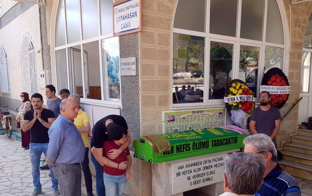 Hastalığı Ulviye Öğretmeni çok sevdiği öğrencilerinden kopardı 