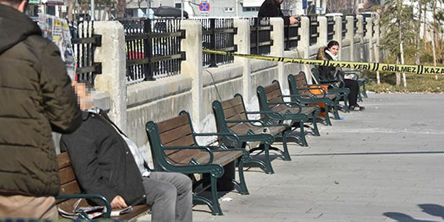 Hastane bahçesindeki bankta ölü bulundu