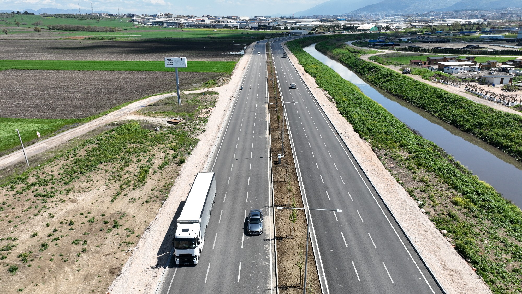 Hastane yolu açılışa hazırlanıyor
