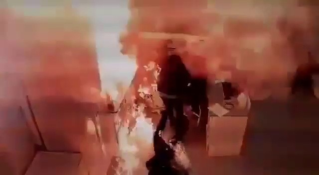 Hastanede alkol dolumu yaparken 2 kişiyi yakmıştı! Cezası belli oldu!