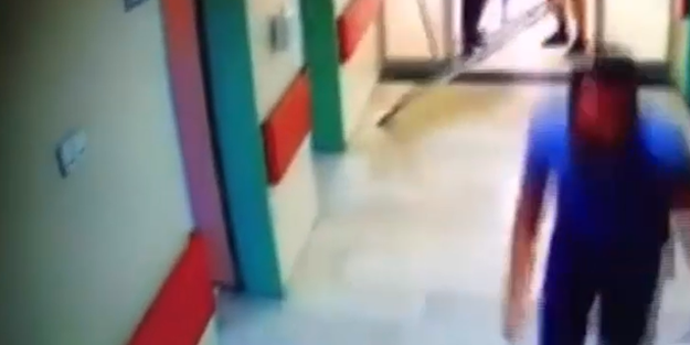 Hastanede dehşet! Yoğun bakım kapısını kırıp doktorlara saldırdılar