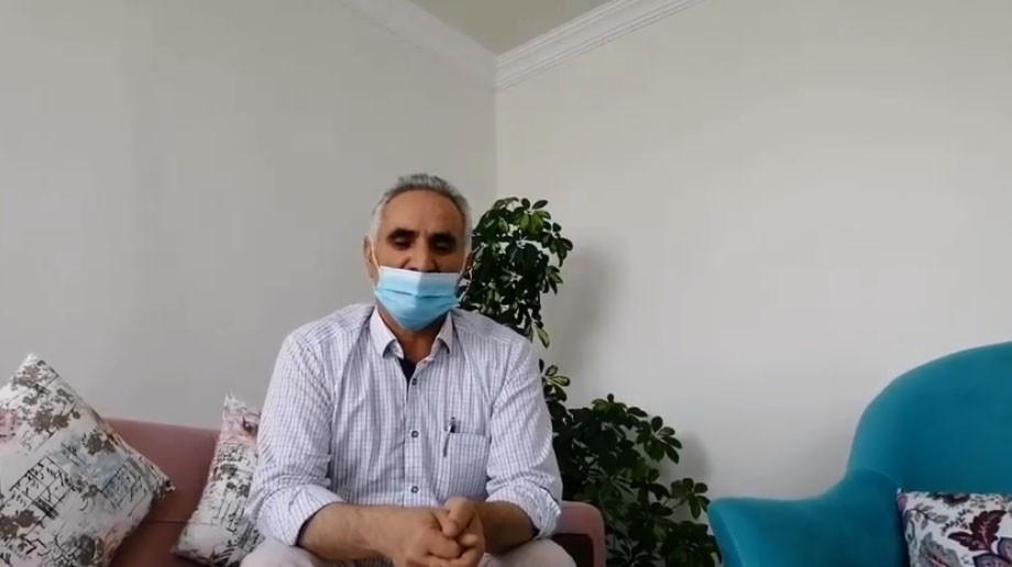 Hastanede korona tedavisi gören yaşlı adam alkışlarla taburcu edildi 