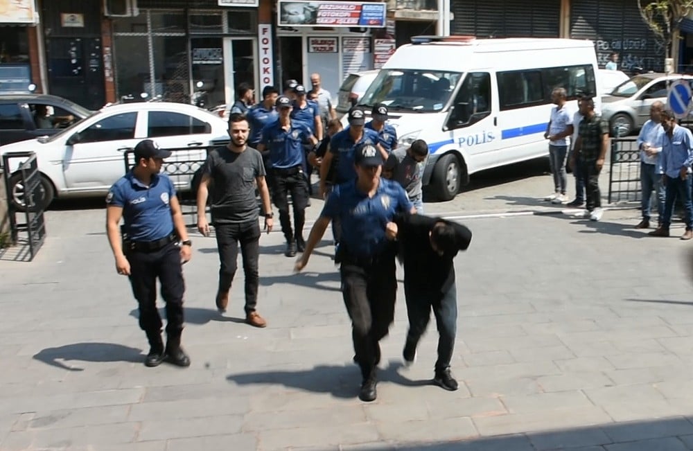 Hastaneden suçlu kaçırmaya çalışmışlardır, tutuklandılar 