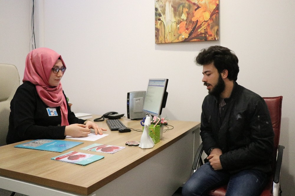 Hastanelere kurulan Manevi Destek birimleri hem hastaları hem personeli memnun ediyor 