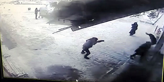 Hastanenin çatısı çöktü! Çok sayıda yaralı var