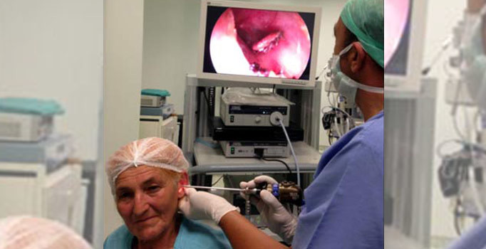 Hastaneye başvuran iki kişinin birinin kulağında canlı kene ve diğerinden arı çıktı