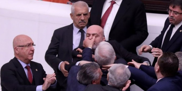 Hastaneye kaldırılan İYİ Partili vekili ziyaret etti! Akşener'den Hüseyin Örs'ün sağlık durumuna ilişkin açıklama