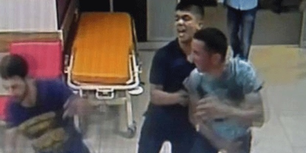 Hastaneyi basıp doktoru kaçırdılar