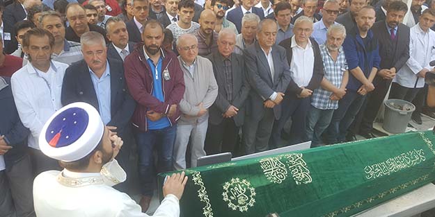 Hastası tarafından şehit edilen doktor Hacıosman ebedi yolculuğuna uğurlandı