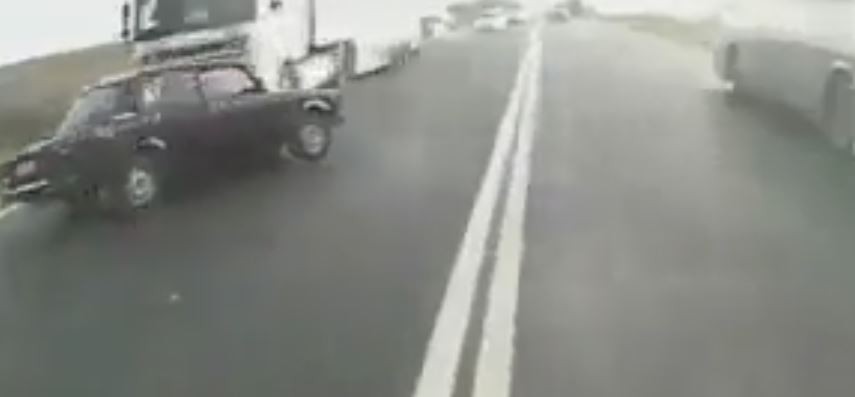 Hatalı sollamanın sonucu!