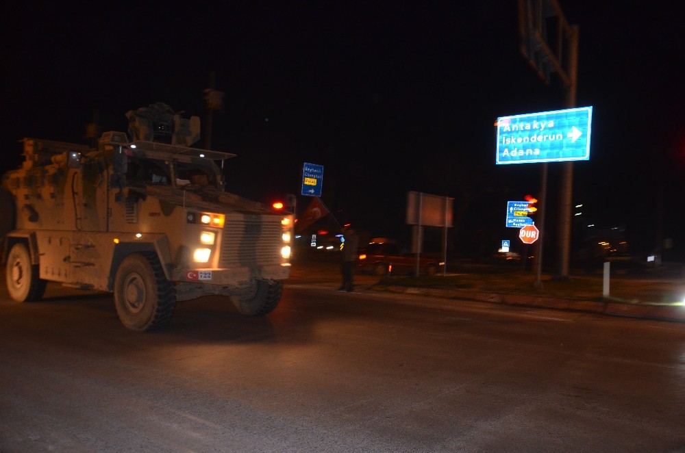 Hatay sınırına askeri araç sevkiyatı 