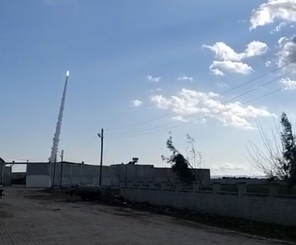 Hatay sınırındaki hava savunma üssünden füzeler fırlatıldı 