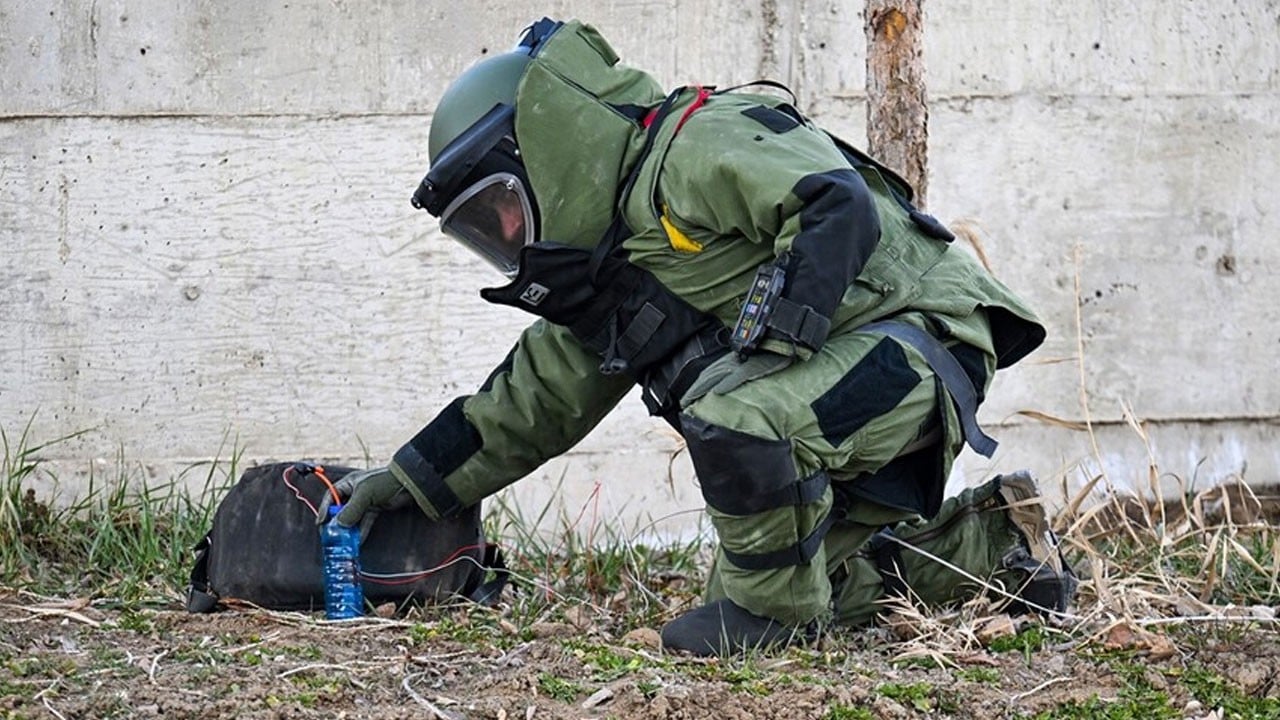 Hataya yer yok! Bomba imha polislerinin ilginç sloganı