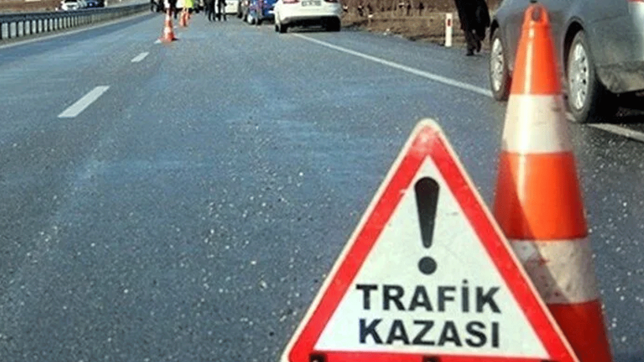 Hatay'da araç tarlaya uçtu