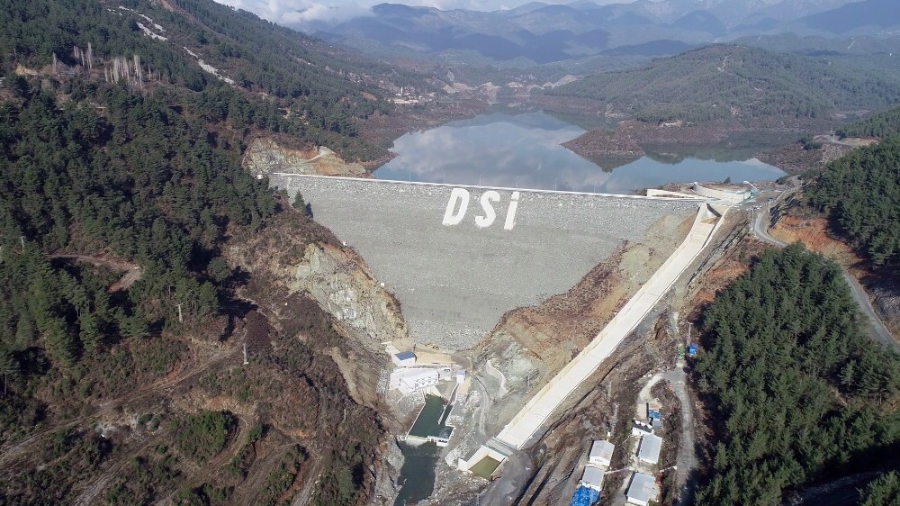 Hatay’da barajlar su tutuyor 