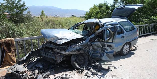 Hatay'da feci kaza: 4 yaralı