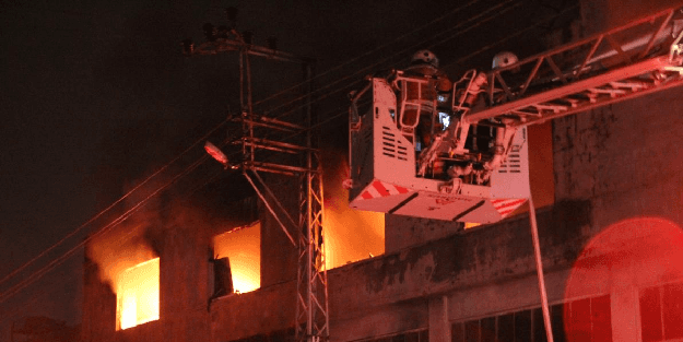 Hatay'da korkutan yangın