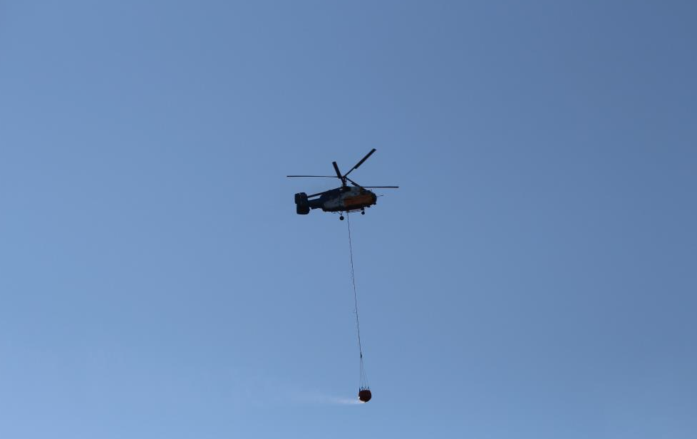 Hatay’da orman yangınına havadan müdahale yeniden başladı