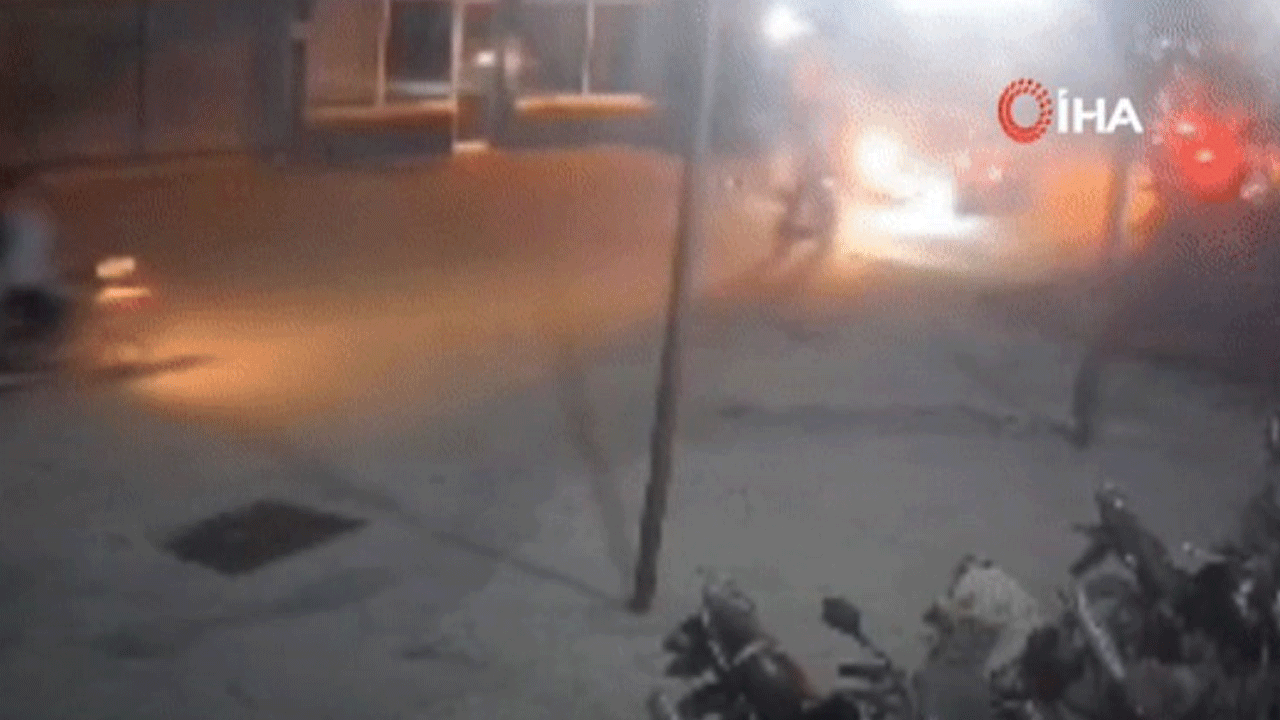 Hatay'da otomobil 2 motosikleti biçti!