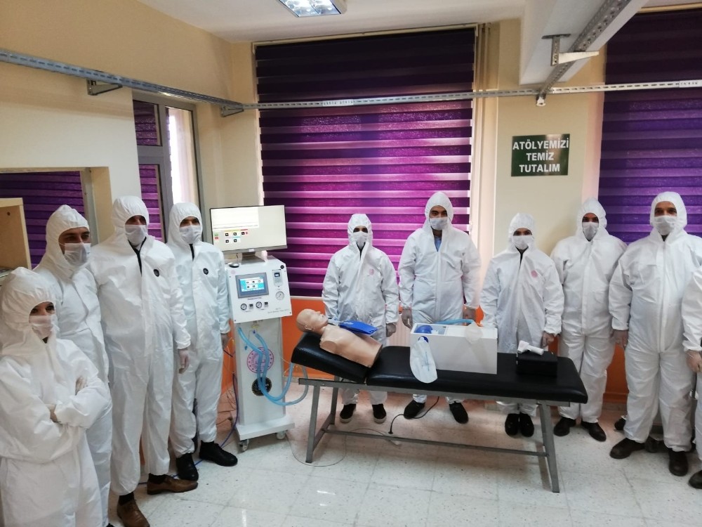 Hatay’da teknik lisede solunum cihazı üretildi 