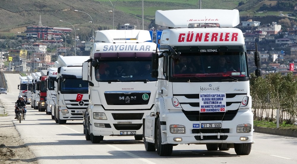 Hatay’da tır şoförlerinden Mehmetçiğe destek konvoyu 